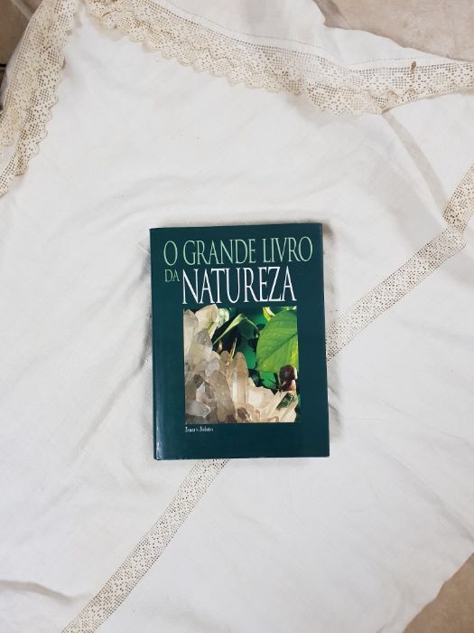 Livro "O grande livro da natureza" Temas e Debates