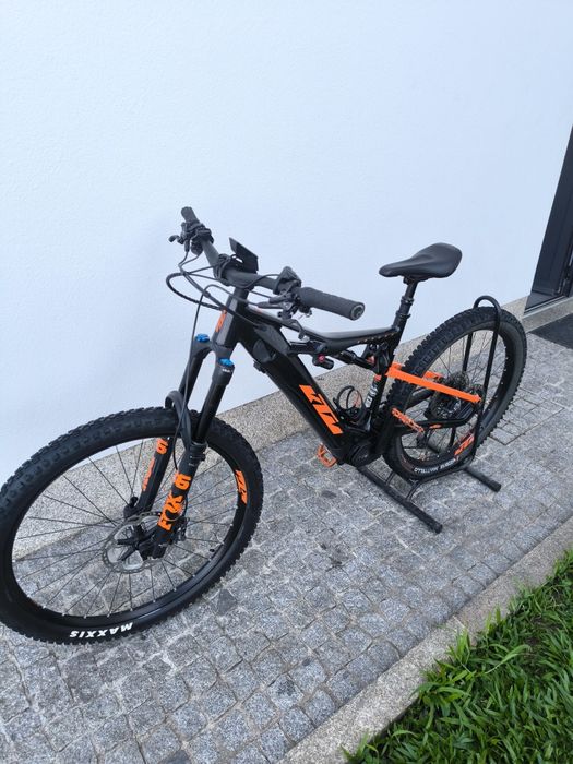 Bicicleta elétrica KTM macina