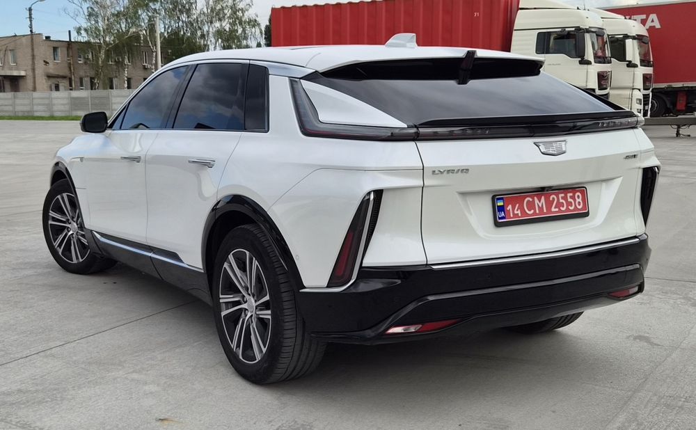 Cadillac lyriq 2024