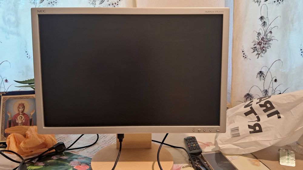 Монітор 24" NEC MultiSync EA241WM / TN+film / 1920x1200 / 56 - 76 Гц