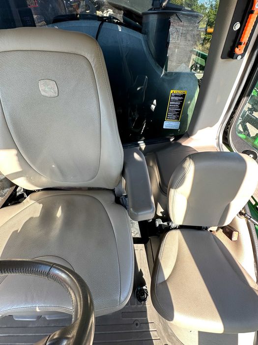 Самохідний оприскувач John Deere R4045