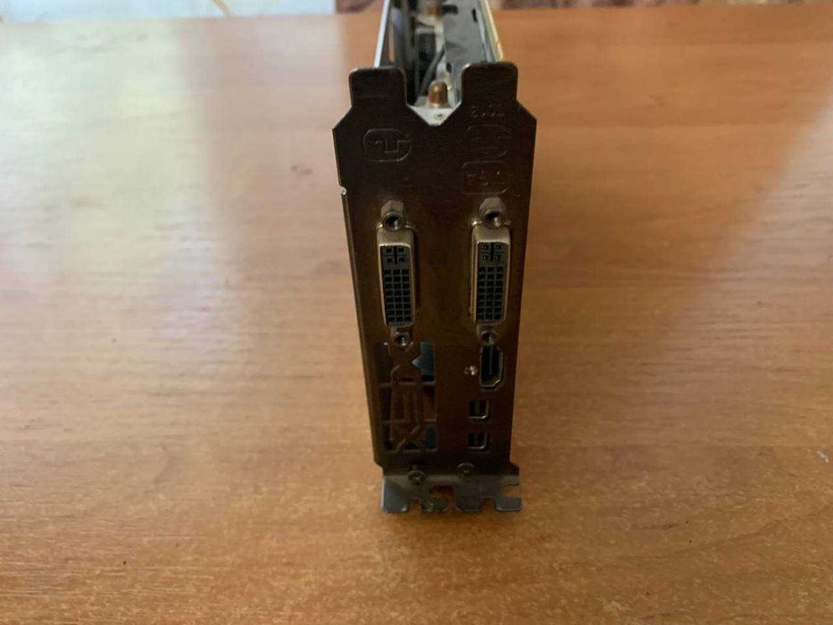 Відеокарта XFX PCI-Ex Radeon HD7850 2048MB (відвал процесора)