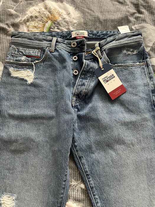 Продам джинсы Tommi Hilfiger