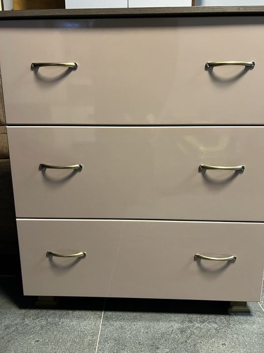 Продам комод новий