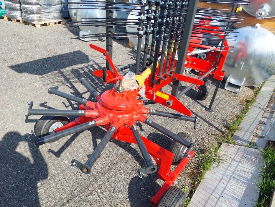 Zgrabiarka Karuzelowa Metal Technik 3,5 m / 4,5 m - Wyciągane ramiona
