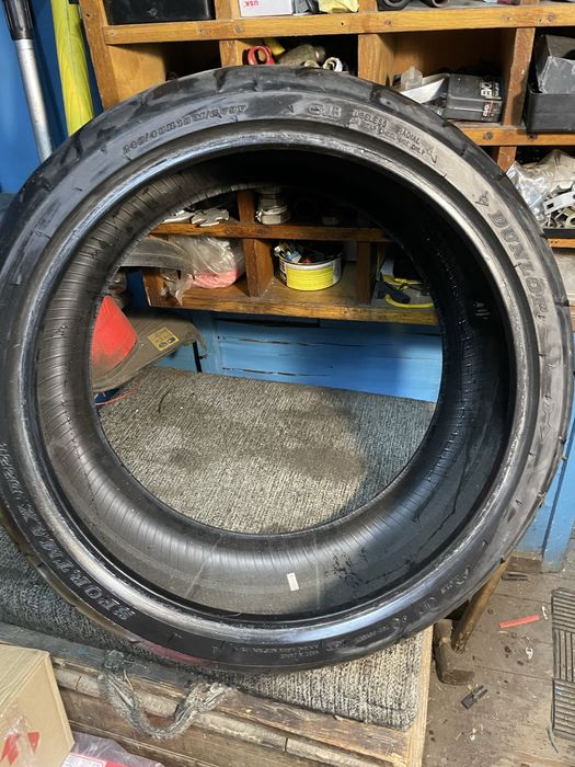 мото резина Dunlop sportmax B221 240/40R18 2 латки