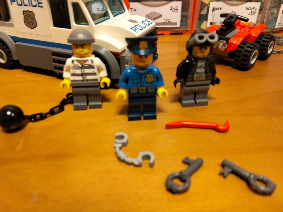 Lego city 60043 Prisoner Transporter