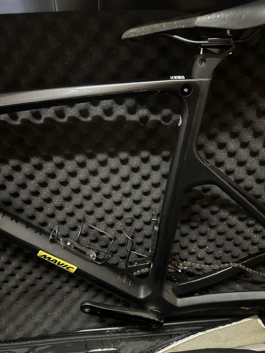 Bicicleta Racing Bike FCR Carbon Ultegra Di2 12v – Excelente Estado