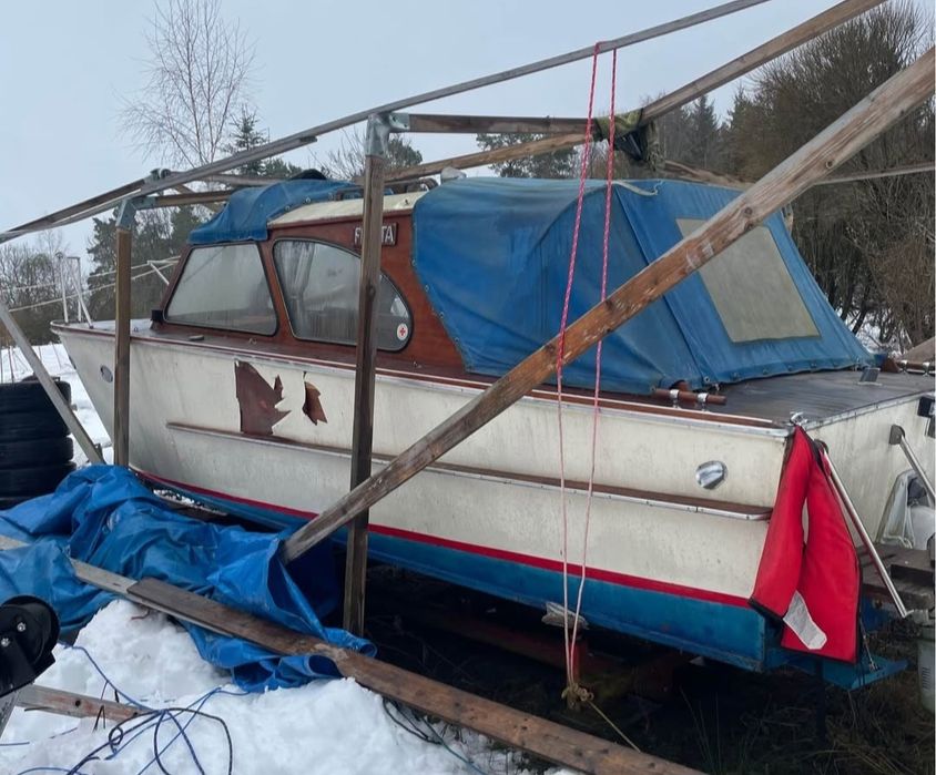 Piękny jacht motorowy+ volvo penta+przyczepa  czytaj opis