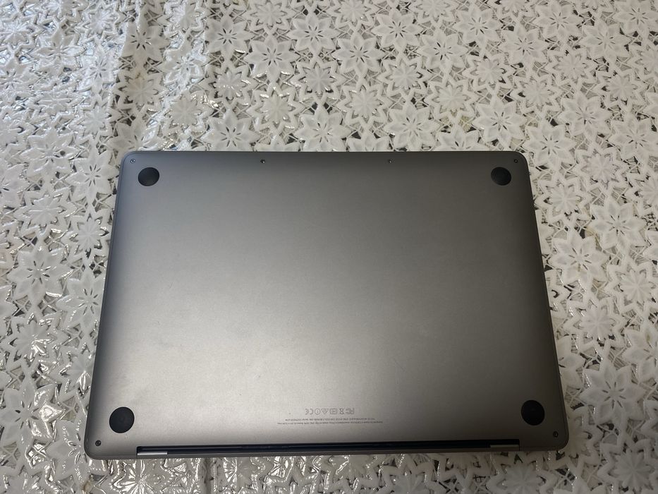 MacBook pro 2016 на запчастини A1708