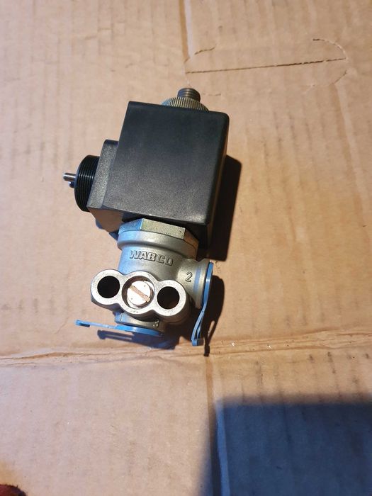 Электромагнитный клапан WABCO 472 125 707 0