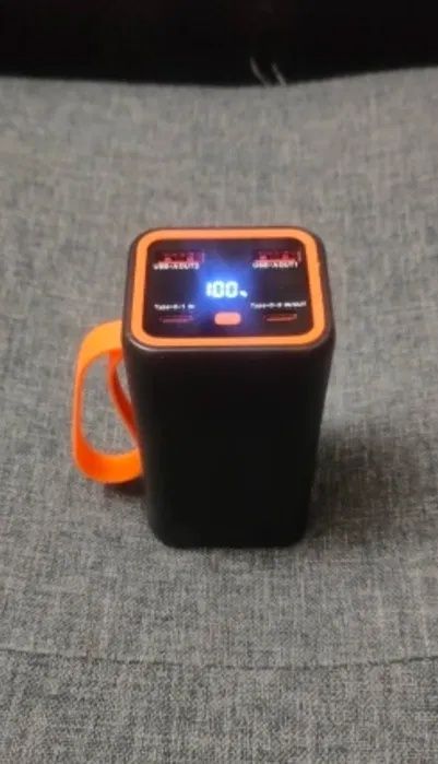 Корпус повербанку 4х21700 22,5w, швидка зарядка QC