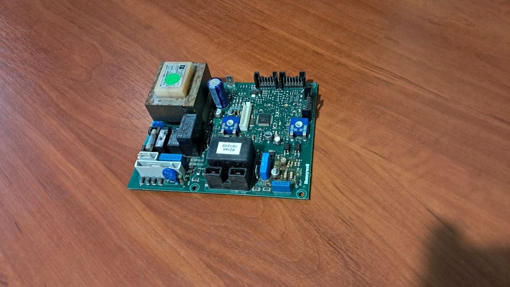 Плата управления Honeywell CS0210C-LS к газовому котлу Termet Termaste