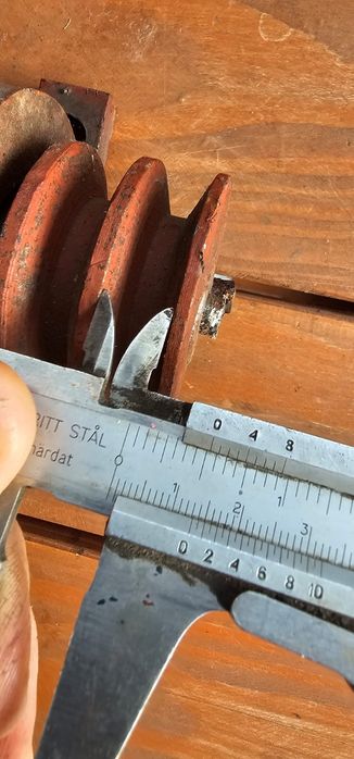 Wałek wał napędowy piły stołowej