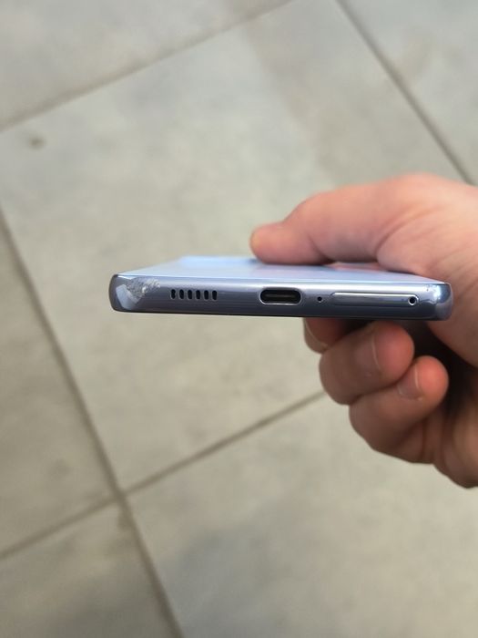 Samsung a53, 6/128 Гб, в отличном состоянии.