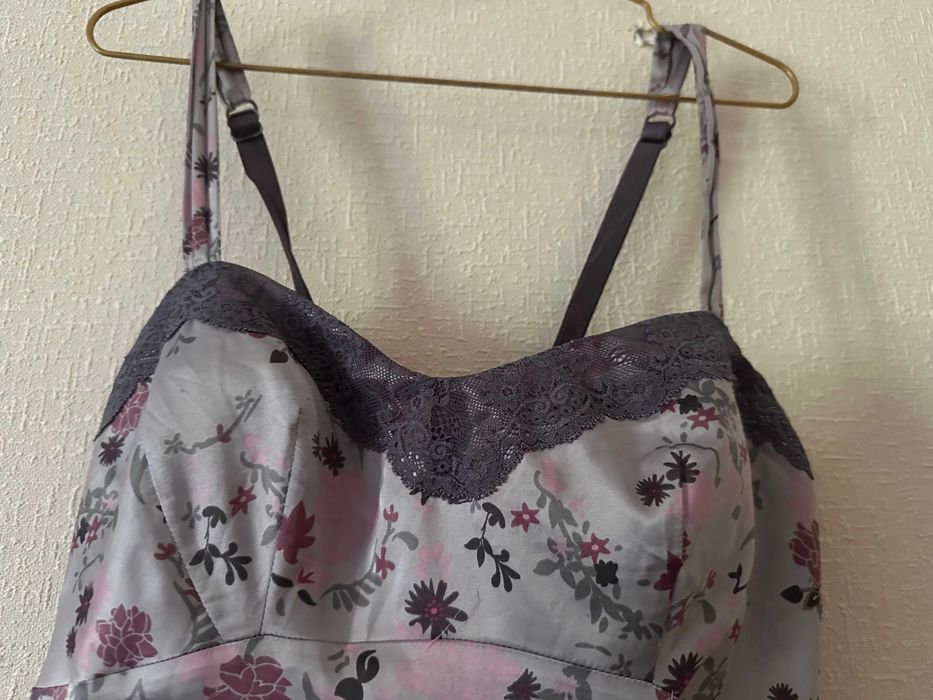 Елегантна жіноча блуза для сна на брительках р-L гарний стан