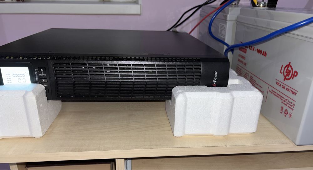 Комплект UPS EXA Plus RTL 1 kVA та 2 батареї 12v 100Ah LogicPower Gel