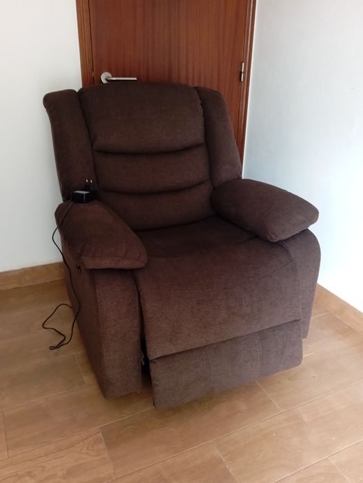 Cadeirão de descanso com elevação pernas