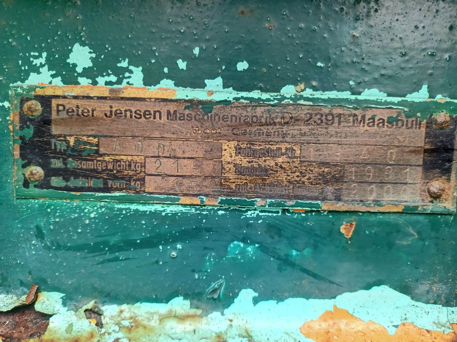 Rębak spalinowy do gałęzi