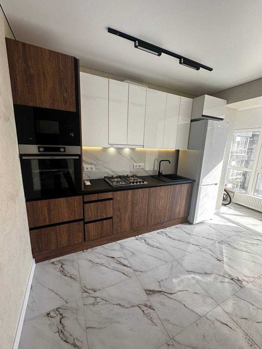 1 кімнатна з ремонтом жк княгинин центр ратуша