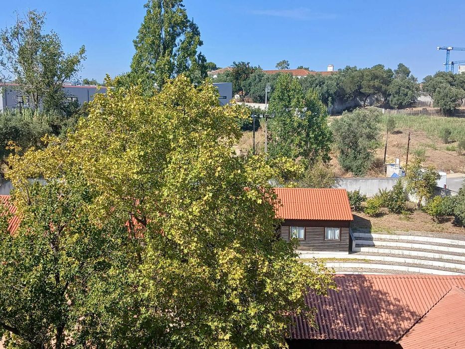 T2 junto ao Colombo e metro, oportunidade rara em Benfica!