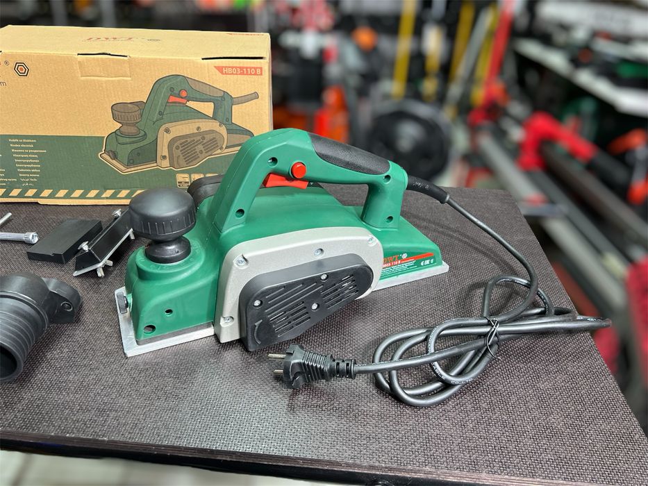 Рубанок Электрорубанок DWT HB03-110B Затачиваемые лезвия 110 мм