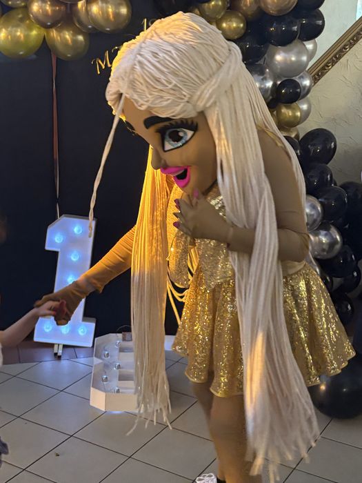 Tancerka żywa maskotka urodziny