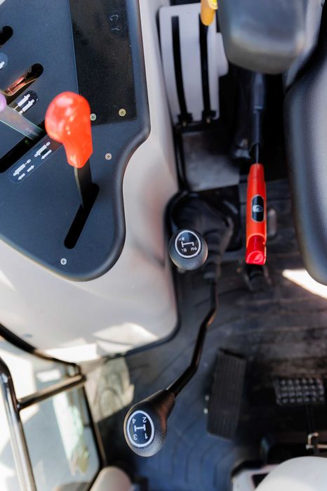 Трактор YTO NLY 1154S