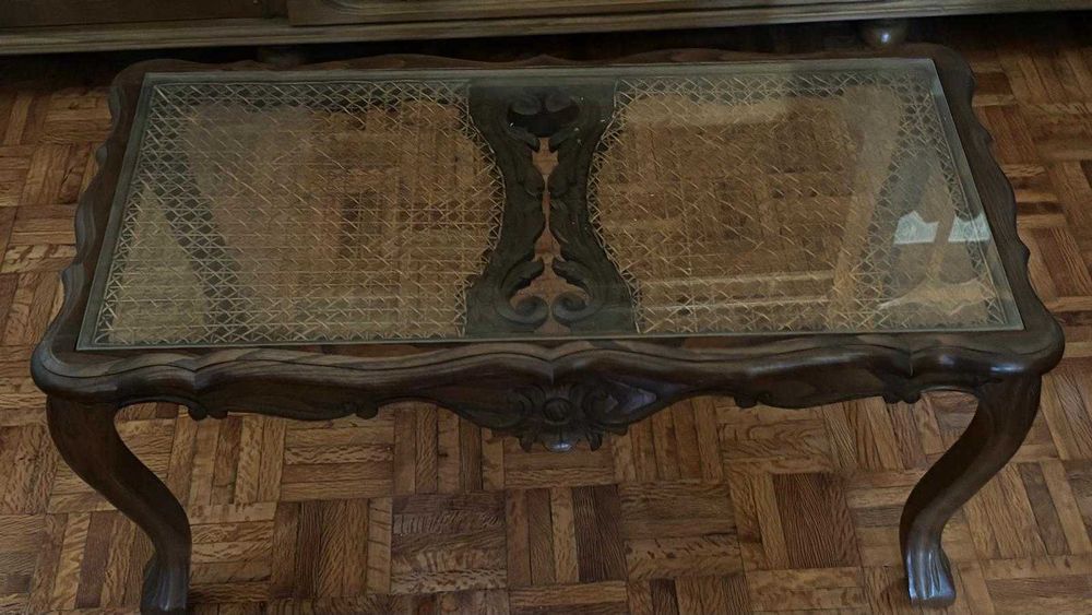 Mobiliário, Sapateira, Mesa de Sala e Espelho