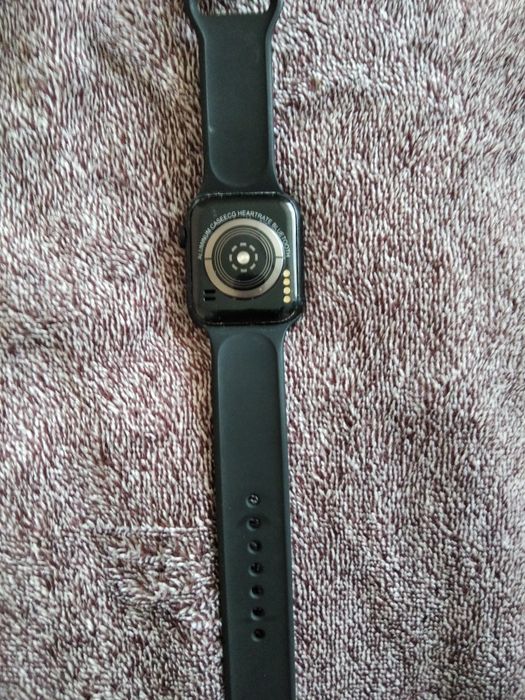 Смарт годинник , стан б/у