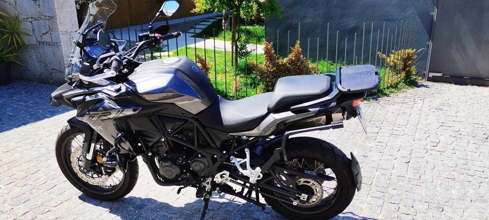 Benelli TRK 502X