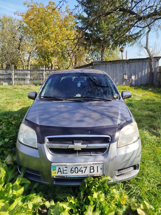 Продам Шевроле авео по техніки все ок.Надо просто по наружі довести до ума,варити не чого не надо,по тех.п.