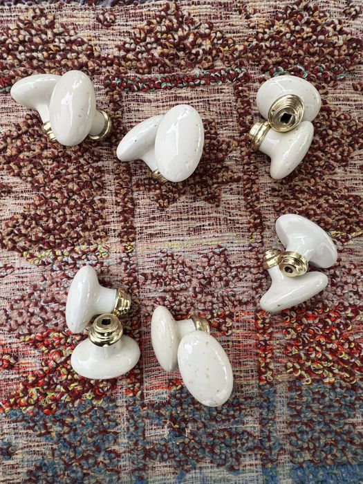 Vintage Porcelain Knobs478757502993059841