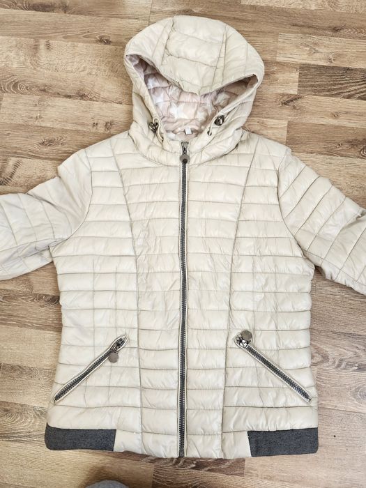 Дві  курткти жіночі