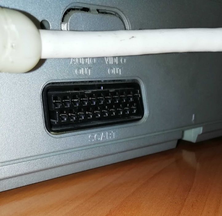 TELEVISÃO Portátil com Comando