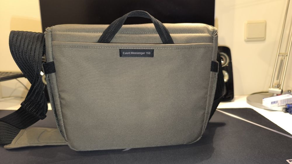 Lowepro Event Messenger 150