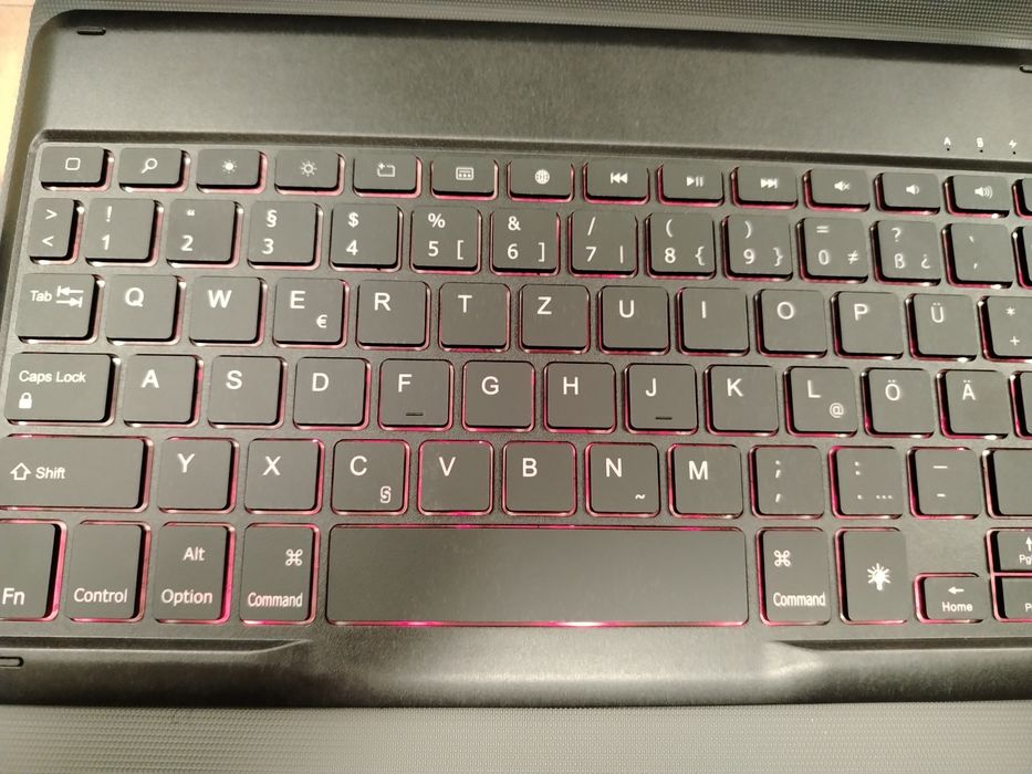 Etui z klawiaturą magnetyczną do Ipad 11 pro Jelly Comb Qwertz