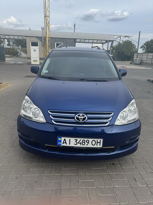 Toyota Avensis Verso D4D