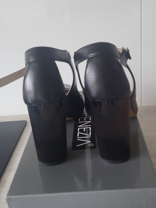 Venezia sandaly, buty damskie, czarne NOWE 39