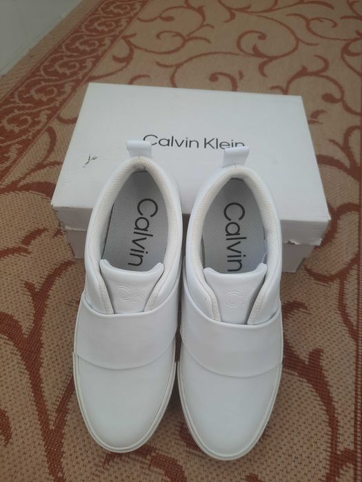 Снікерси жіночі kalvin klein