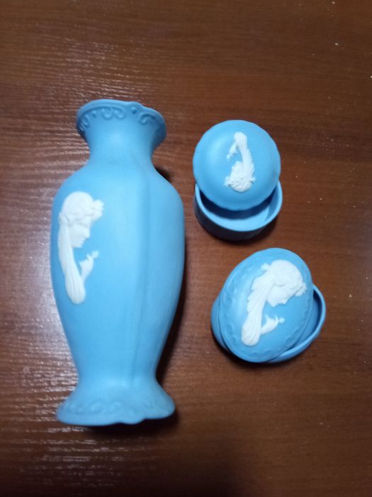 Komplet porcelanowy - biskwit Kamea