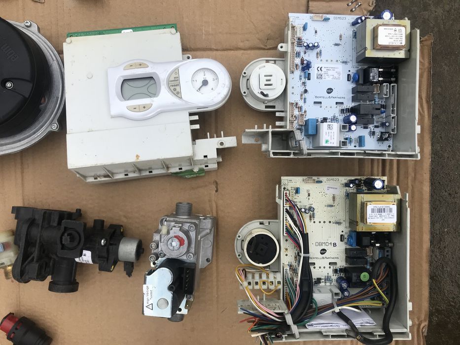 Запчастини плати до газ котлаFerroli Megadens 24 kwEconcept Tech