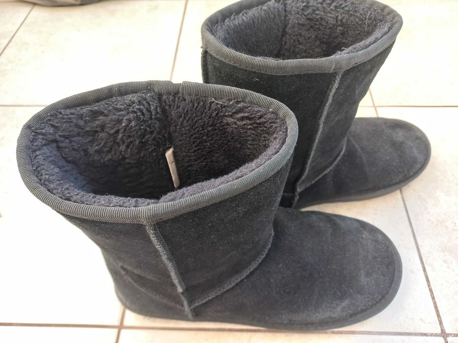 Buty "emu" czarne rozmiar 39.