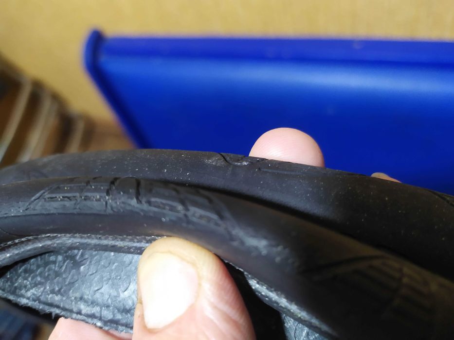 Покришка 28, Continental Grand Prix 4000 S II, 23с