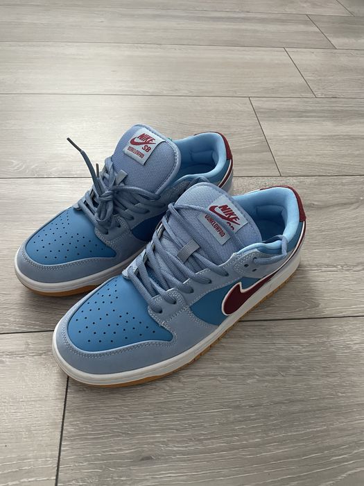 Nike SB Dunk Low «Philadelphia Phillies»