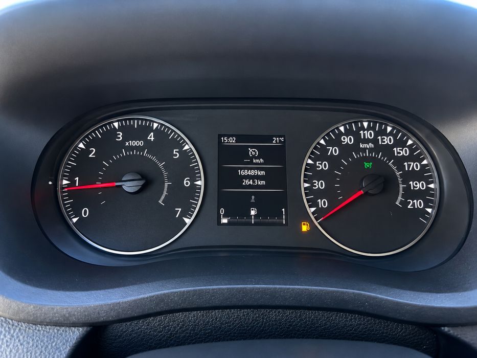 Nissan NV400 7 lugares