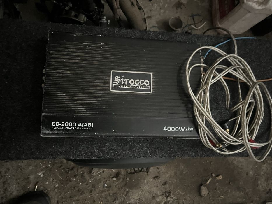 Продаю самбуфер 12 . З проводами для підключеня .