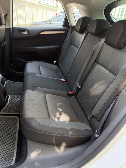 Citroën C4 • 1.6 бензин • автомат