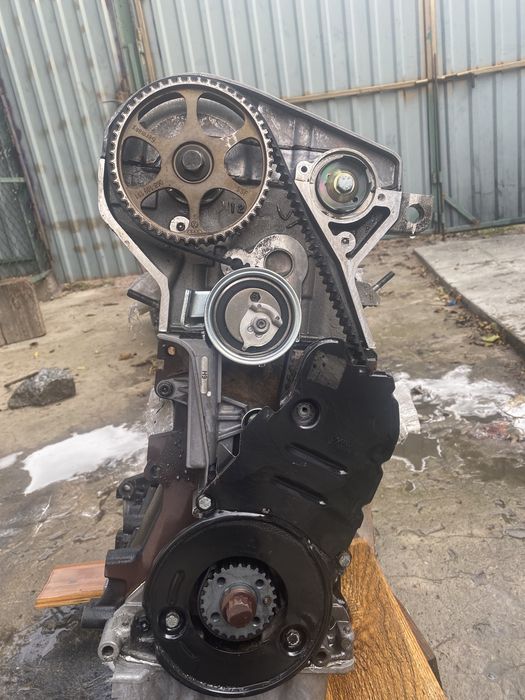 Двигун Audi 1.8 AT