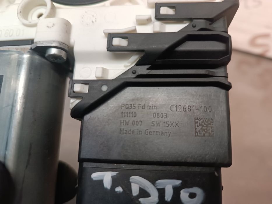 Motor Vidro Trás Direito VW GOLF V - 3C0959704B